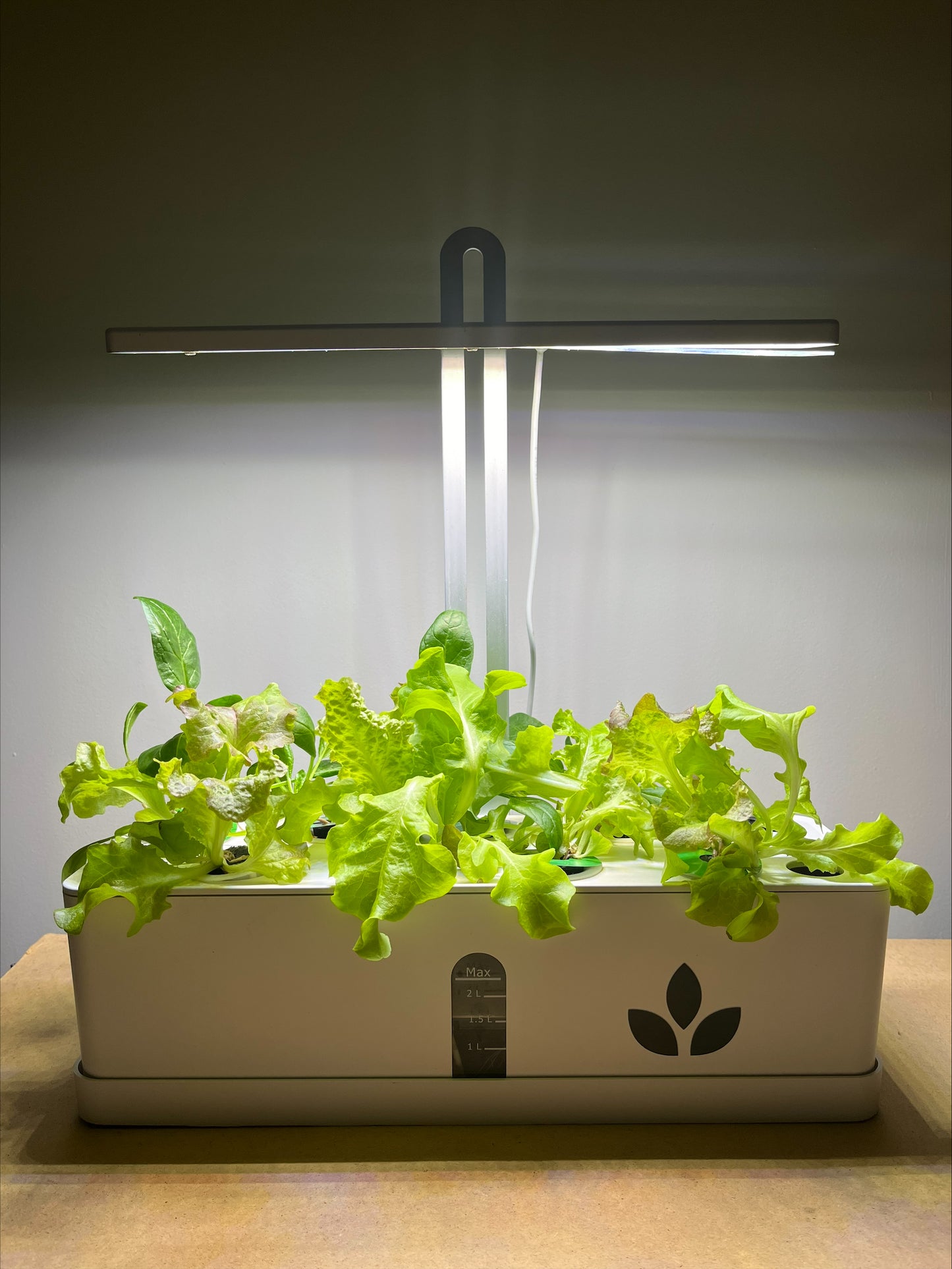 HydroFarms Indoor Grower